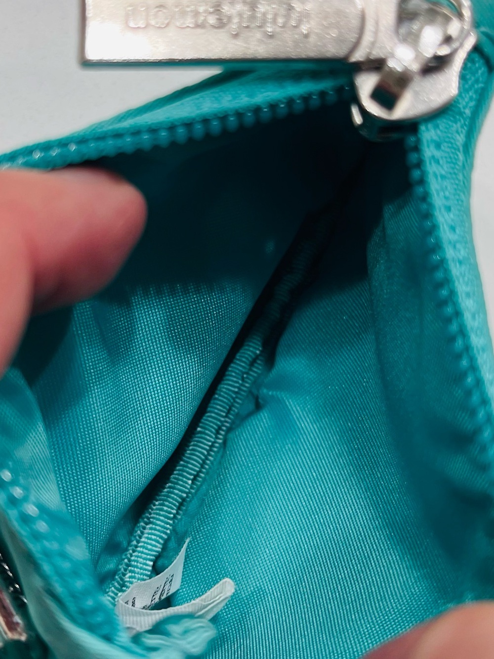 Lululemon Dual Pouch Wristlet EUC - Picture 10 of 11